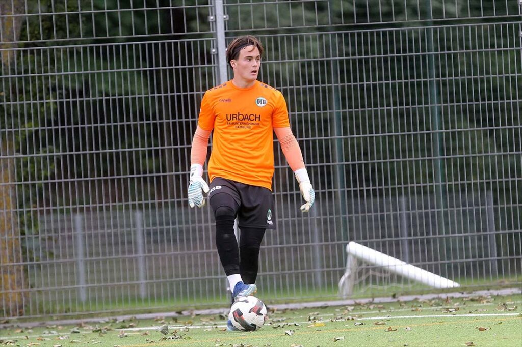 Philipp Diestel (VfB Lübeck) hielt stark in der Schlussphase. © 2025 Ismail Yesilyurt Philipp Diestel (VfB Lübeck) hielt stark in der Schlussphase. © 2025 Ismail Yesilyurt