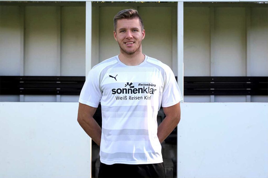 Niklas Kessler im Trikot des TSV Kronshagen. © 2022 Ismail Yesilyurt Niklas Kessler im Trikot des TSV Kronshagen. © 2022 Ismail Yesilyurt