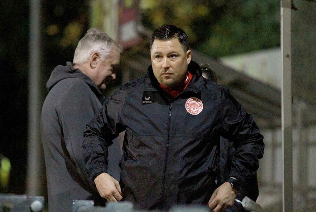 Viele Möglichkeiten hat Florian Rammer (Trainer TSV Bordesholm) ob der Ausfälle nicht (Archivfoto). © 2022 Ismail Yesilyurt