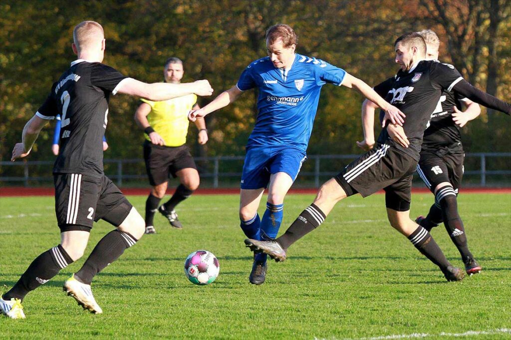 Palle Jespersen, letzte Saison Topscorer der Verbandsliga Ost mit 21 Toren, fehlen 2022/23 trotz sehr guter Leistungen die Glücksgefühle im Abschluss. © 2022 Ismail Yesilyurt