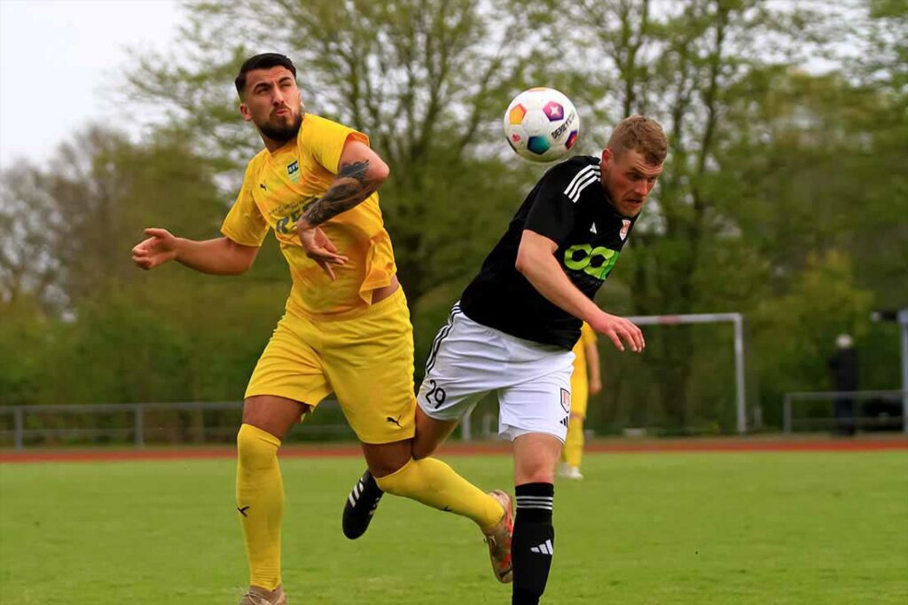 Kosovar Morina (li., SVE Comet) vs. Moritz Schomburg. © 2024 Ismail Yesilyurt Kosovar Morina (li., SVE Comet) vs. Moritz Schomburg. © 2024 Ismail Yesilyurt