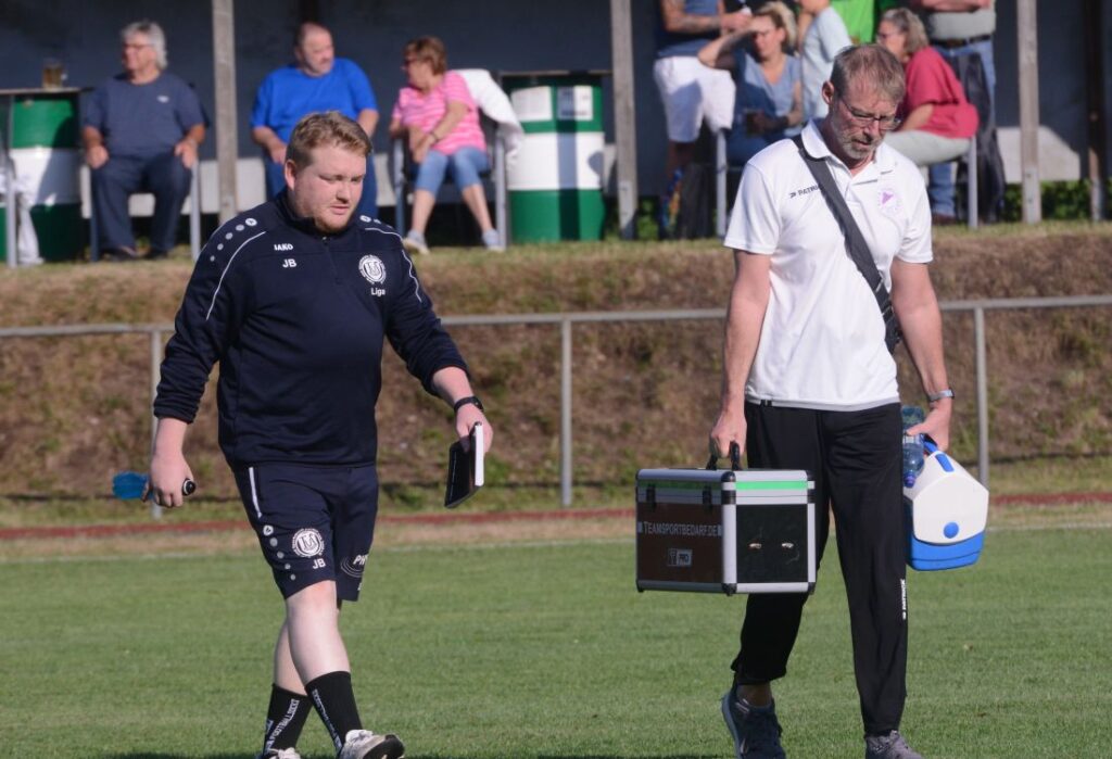 Trainer Jan-Niclas Bräunling und der TUS Nortorf drehten einen 1-4 Rückstand. © 2026 Olaf Wegerich Trainer Jan-Niclas Bräunling und der TUS Nortorf drehten einen 1-4 Rückstand. © 2026 Olaf Wegerich