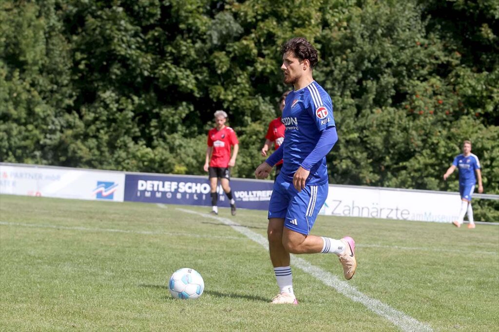 Salih Ramo (SpVg Eidertal Molfsee) erzielte sein erstes Tor für seinen neuen Verein.© 2025 Ismail Yesilyurt Salih Ramo (SpVg Eidertal Molfsee) erzielte sein erstes Tor für seinen neuen Verein.© 2025 Ismail Yesilyurt