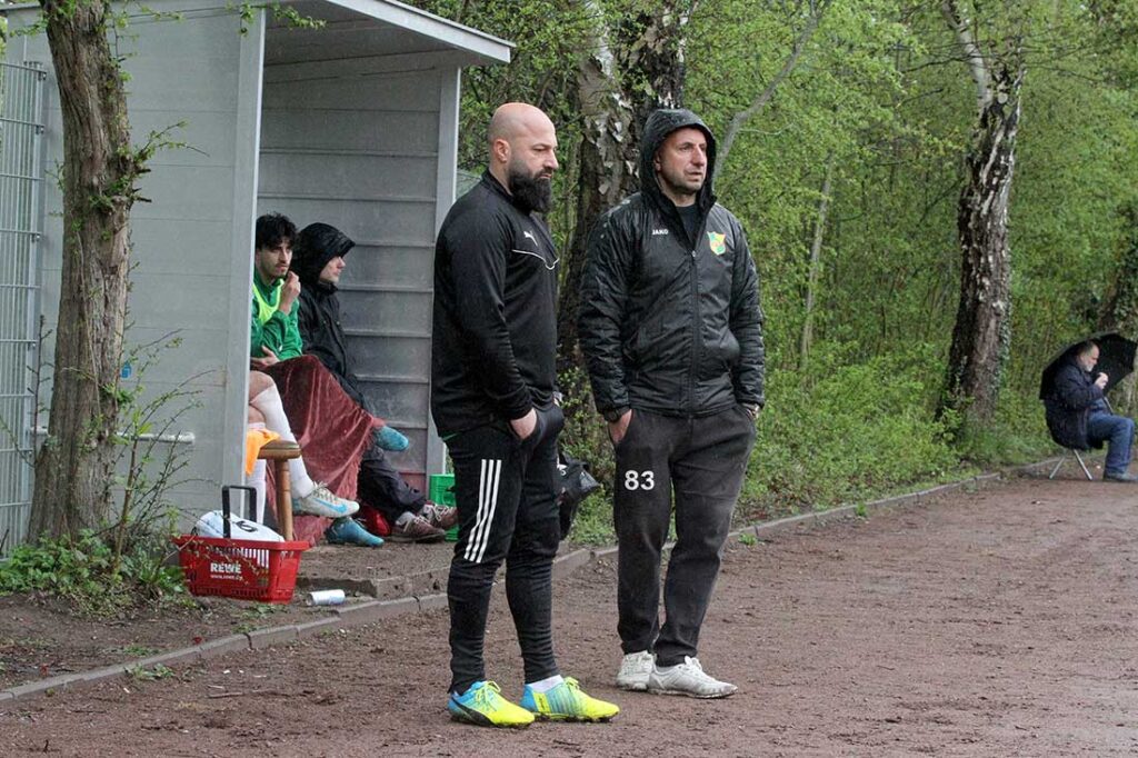 Das neue Trainergespann des MED SV – Mehmet Kaya (li.) und Irfan Eren. © 2025 Ismail Yesilyurt Das neue Trainergespann des MED SV - Mehmet Kaya (li.) und Irfan Eren. © 2025 Ismail Yesilyurt