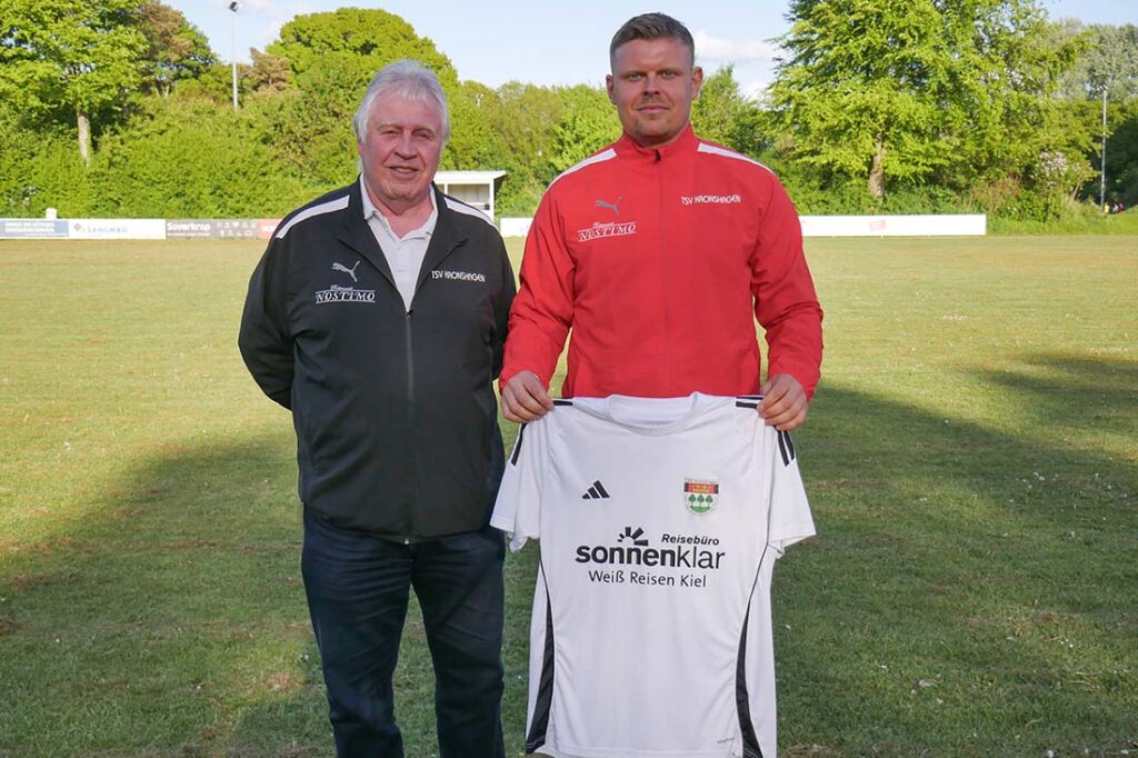Laurynas Kulikas und Jens Köhler (Sportlicher Leiter TSV Kronshagen). © 2026 TSV Kronshagen Laurynas Kulikas und Jens Köhler (Sportlicher Leiter TSV Kronshagen). © 2026 TSV Kronshagen