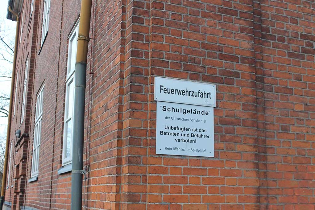 Betreten verboten. 2025 youkick Betreten verboten. 2025 youkick