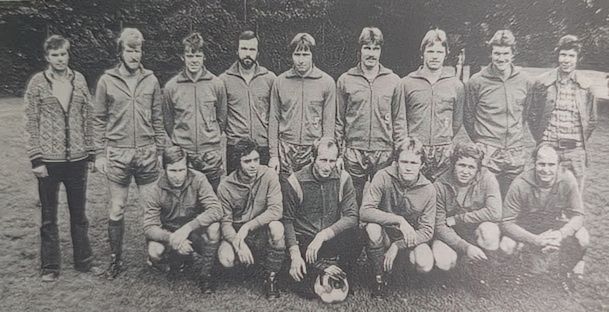 Die Ligamannschaft Holsatia Kiel 1977. © Holsatia Kiel Die Ligamannschaft Holsatia Kiel 1977. © Holsatia Kiel
