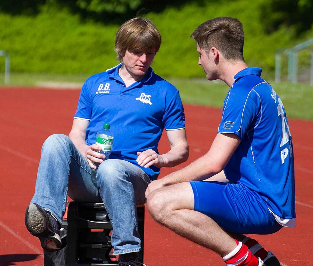 Von blau zu blau - Danilo Blank leistet wie auch beim Preetzer TSV in Plön hervorragende Arbeit. © Ismail Yesilyurt