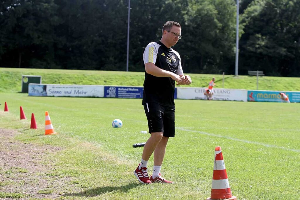 Coach Dannie Osterhoff verlängerte seinen Vertrag beim Wiker SV. © 2024 Ismail Yesilyurt Coach Dannie Osterhoff verlängerte seinen Vertrag beim Wiker SV. © 2024 Ismail Yesilyurt