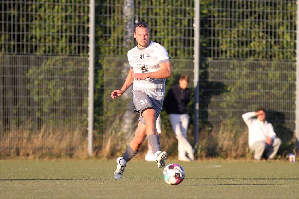 Der tragische Held gegen den Suchsdorfer SV – Felix Ziebell (Preetzer TSV). © 2026 Ismail Yesilyurt Der tragische Held gegen den Suchsdorfer SV - Felix Ziebell (Preetzer TSV). © 2026 Ismail Yesilyurt